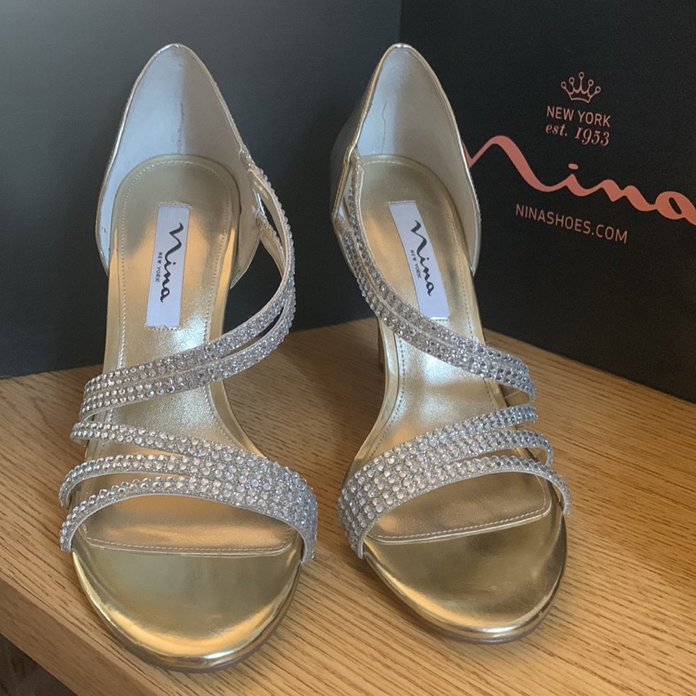 Nina gold Rhinstone heels ▪️